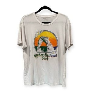 Rebellious One Arches National Park Graphic T-Shirt White Medium